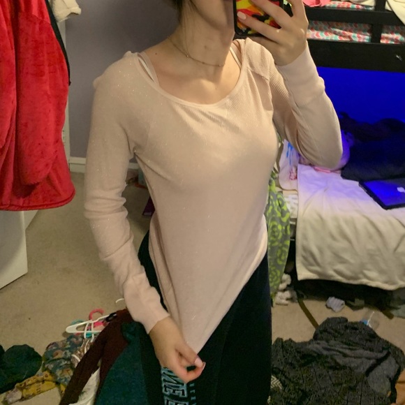 Pink Sweater with Gold Sparkles - Picture 4 of 4